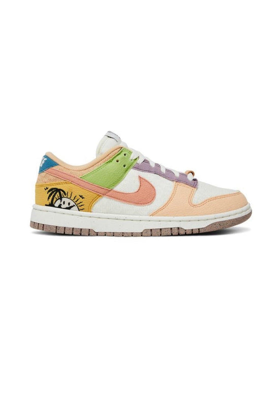 Nike Dunk Low SE "Sun Club" (W)